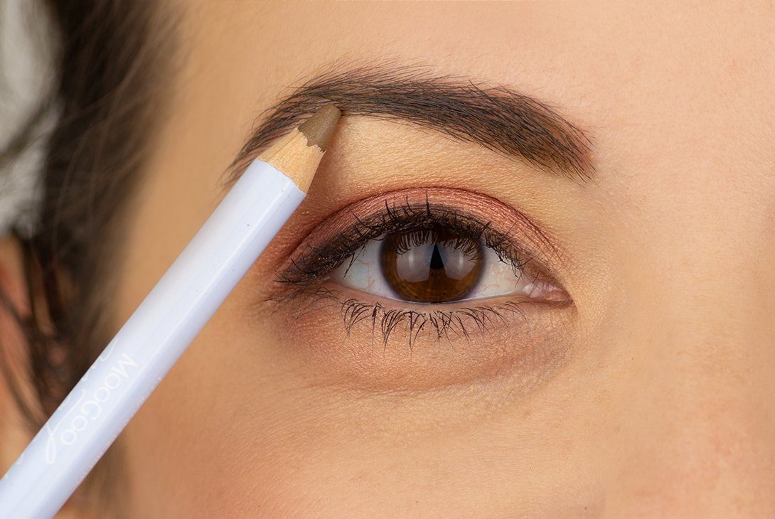How to Brow: Sculpt and Shape Your Eyebrows to Perfection!